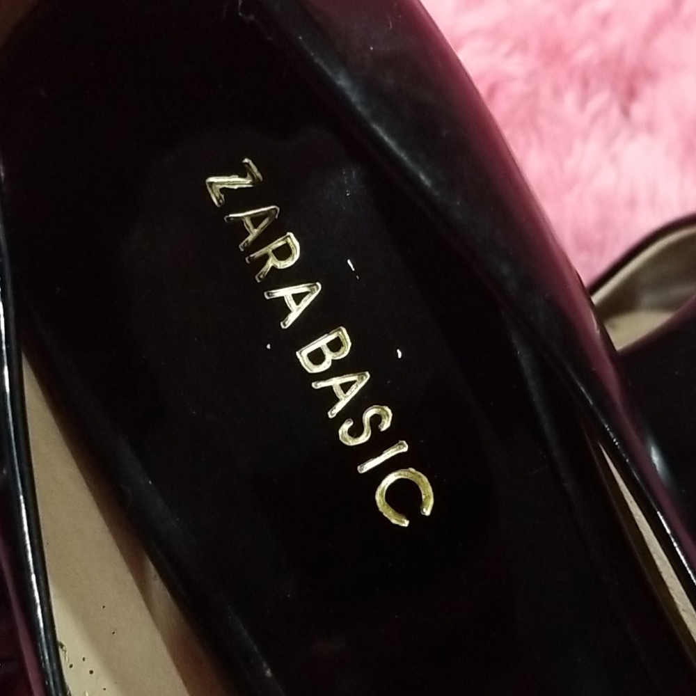 Shoes - Picture 4 of 4